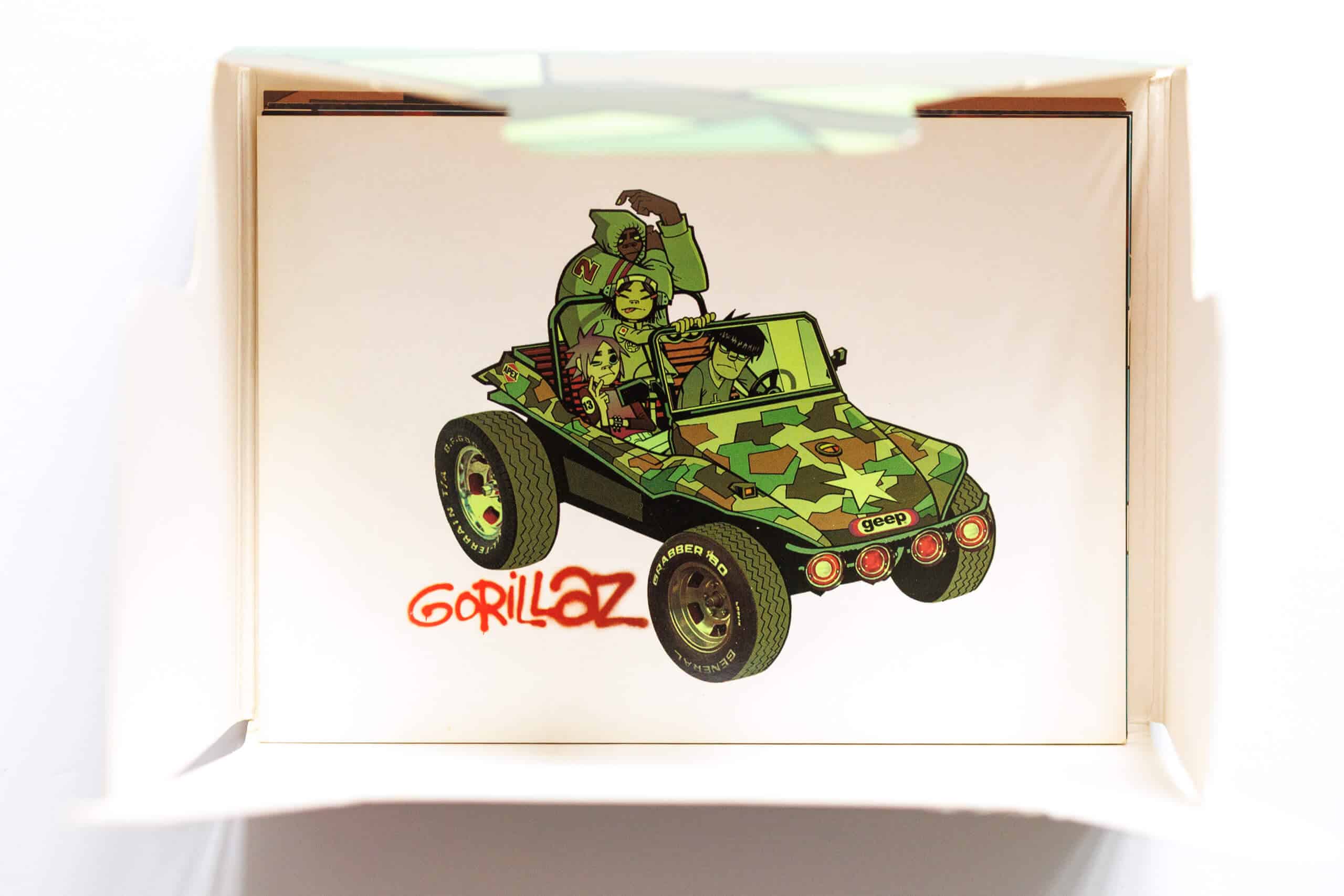 jamie-hewlett-gorillaz-debut-album-2001-promo-postcard-set-10